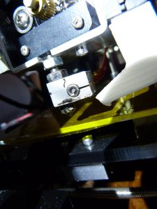 what is a 3d printer and how does it work : heater